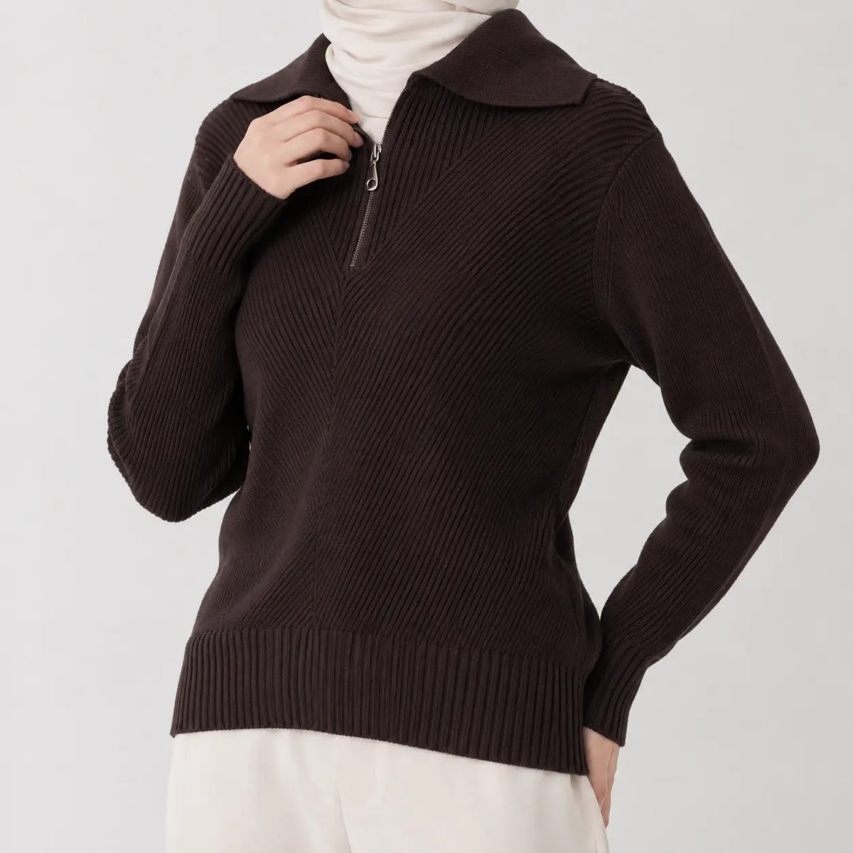 Pull en maille côtelée à col zippé