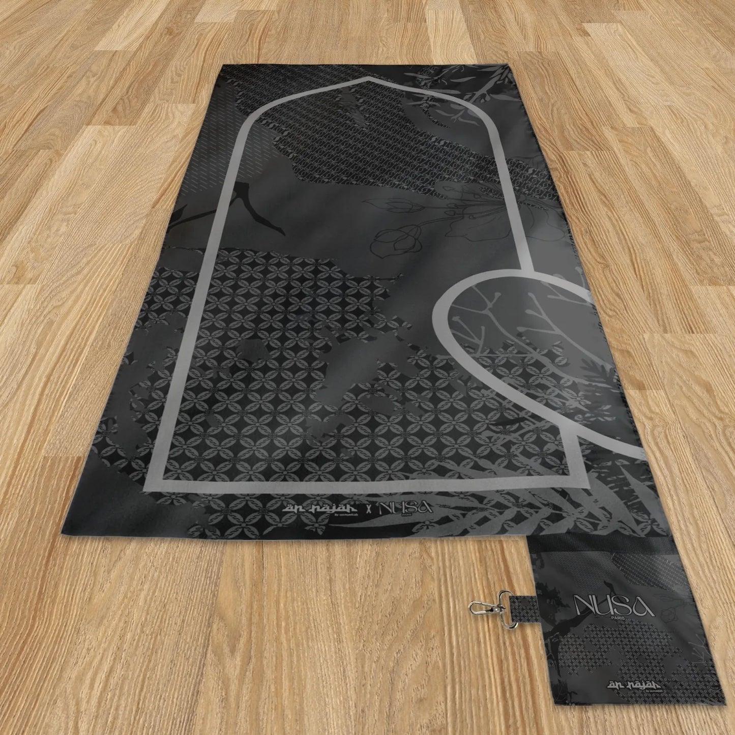 Tapis de prière de voyage Nusa Fold Love – Noir & Rose